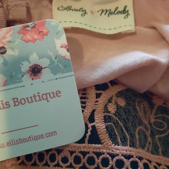 Lovely Melody Pink Embellished Sleeveless Tank Top - Picture 14 of 14